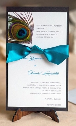 Invitatie+nunta+cu+pana+de+paun